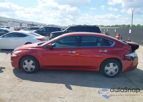 2015 Nissan Altima 2.5/2.5 S/2.5 Sl/2.5 Sv из США, поврежденный, VIN 1N4AL3AP3FC255201